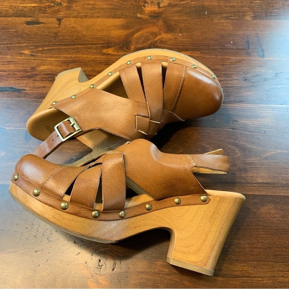 Korks Wynne vegan leather Platform Clog Sandal in Tan size 8 - Picture 5 of 15